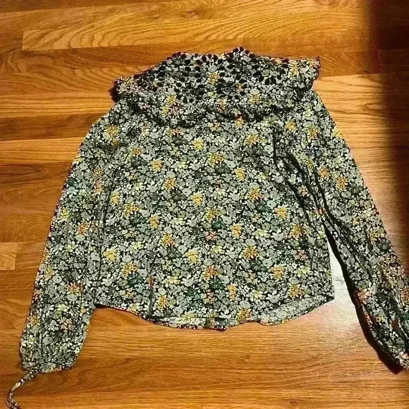 Universal Thread floral print large collar embroidered puff-sleeve top - Picture 3 of 8